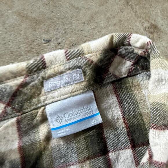 Plaid Earth Tone Columbia Button Down Longsleeve Shirt - Picture 6 of 8